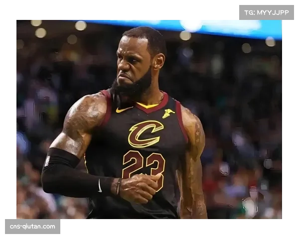 詹姆斯以41岁45天年龄创历史最年长三双纪录